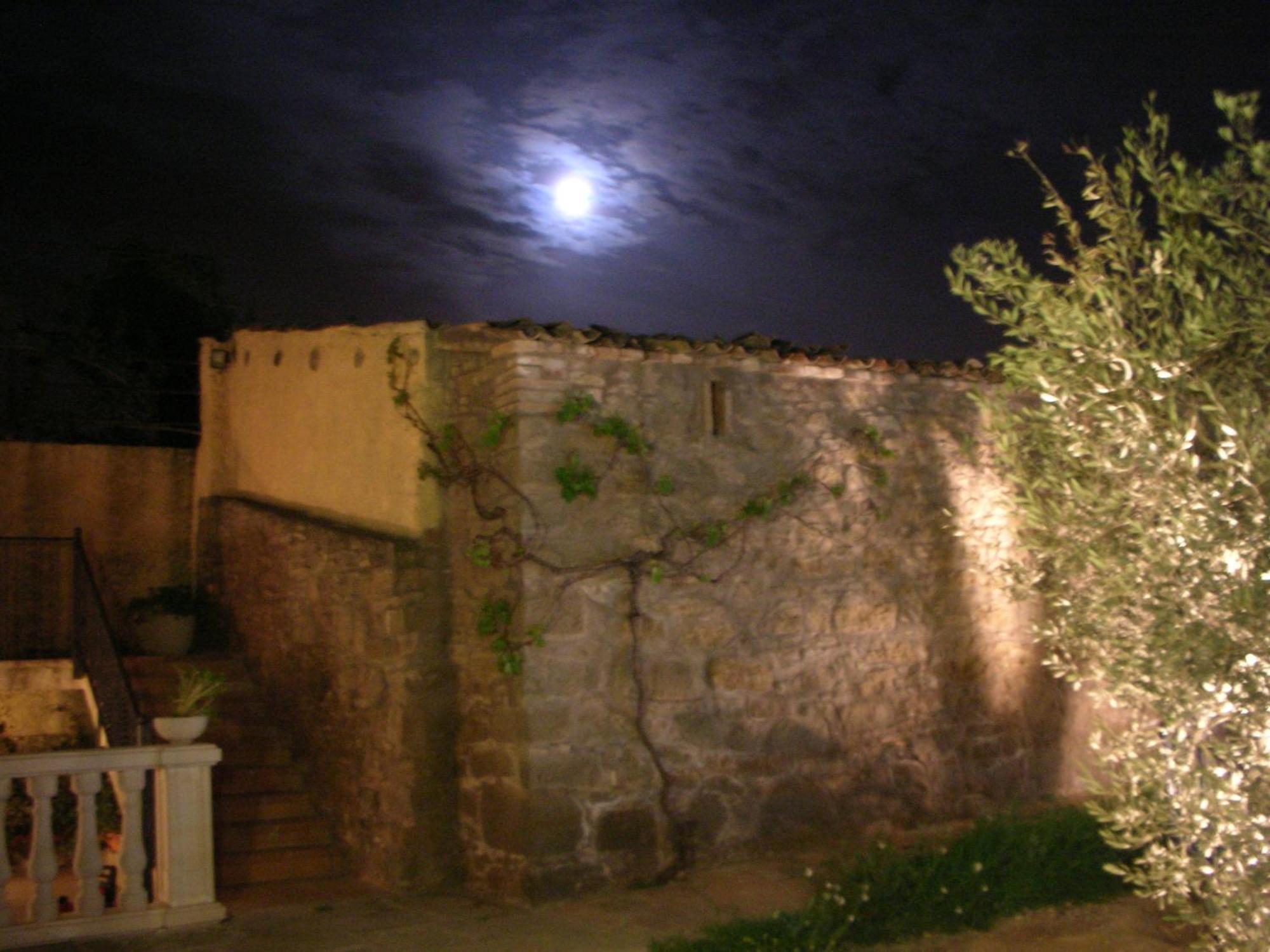 Hotel Turo De La Torre Manresa Zewnętrze zdjęcie