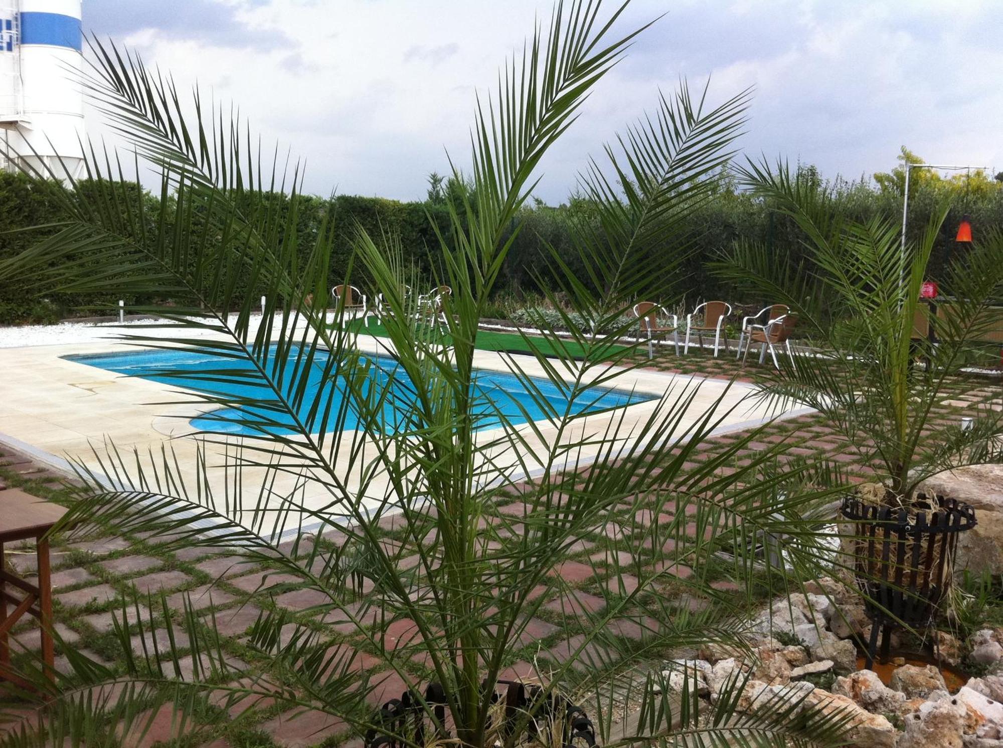 Hotel Turo De La Torre Manresa Zewnętrze zdjęcie
