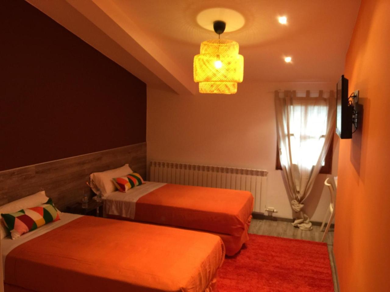 Hotel Turo De La Torre Manresa Zewnętrze zdjęcie